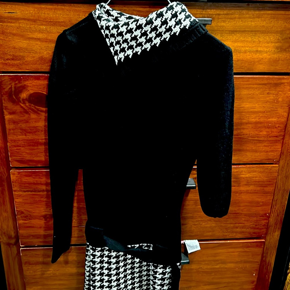 Mini sweater dress, color black, size xs